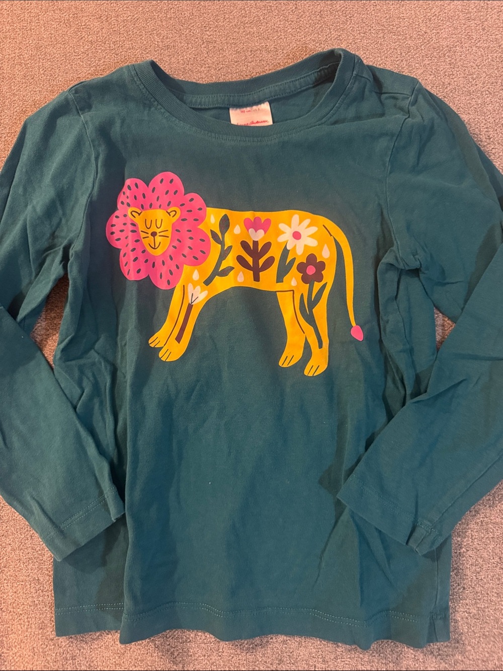 5/$15- Long-Sleeve Teal Kids Shirt with Colorful Lion Graphic